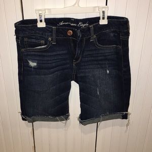 American Eagle dark wash Bermuda shorts size 6